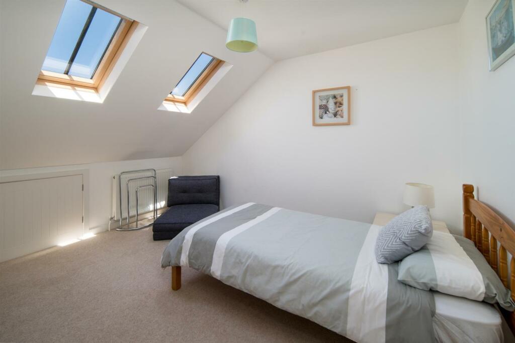 Bedroom 2.jpeg