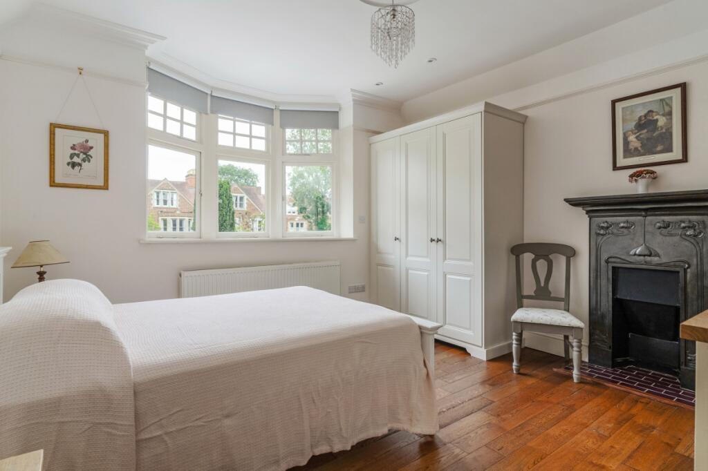 72098_25 Lathbury...