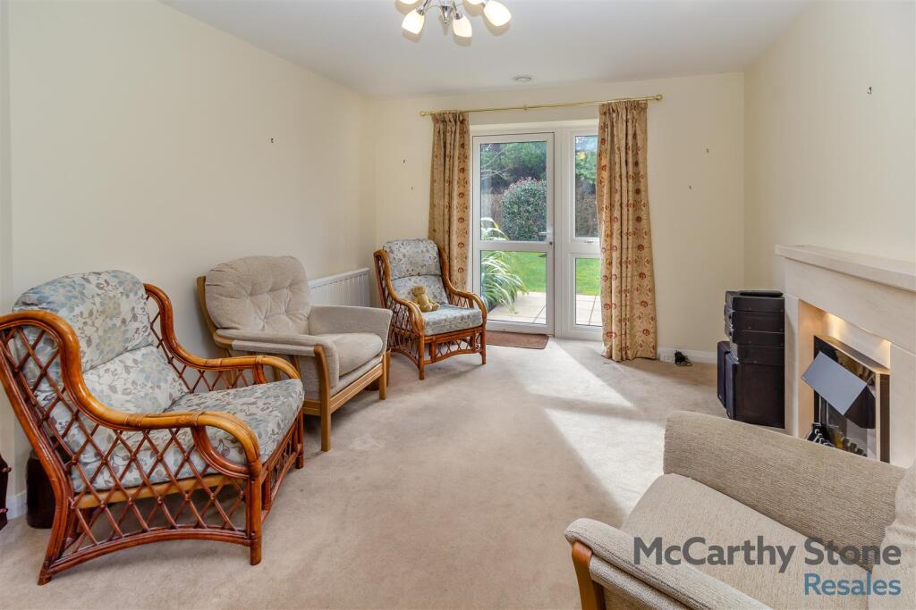 8636661-interior13.jpg