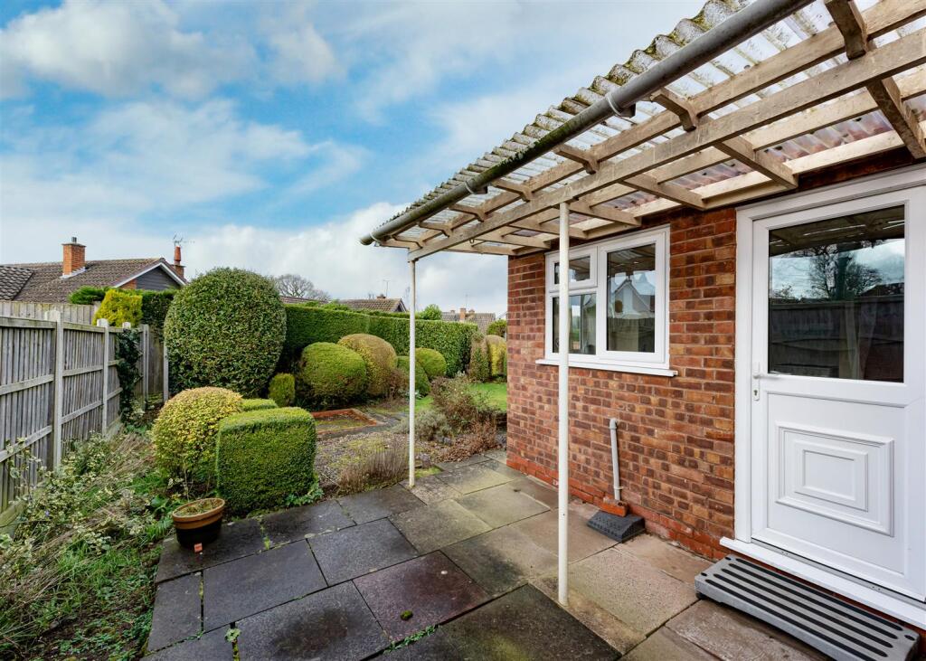 2 Johnsgate-garden1.jpg