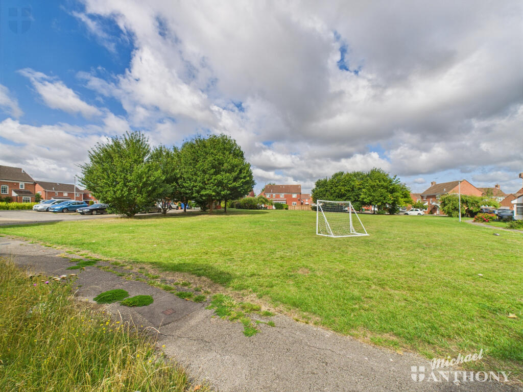 CAM03218G0-PR0734-STILL022