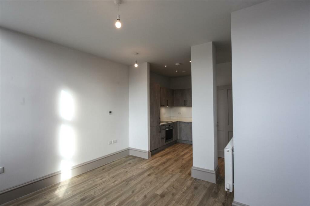 Kitchen-Lounge