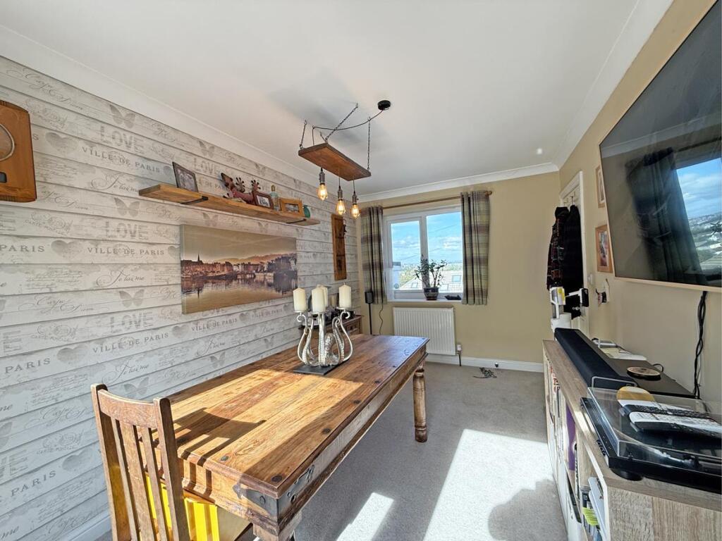 Belle Vue Avenue 9 - Bed 1 shot 2...jpg