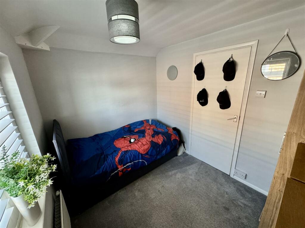 BEDROOM 3