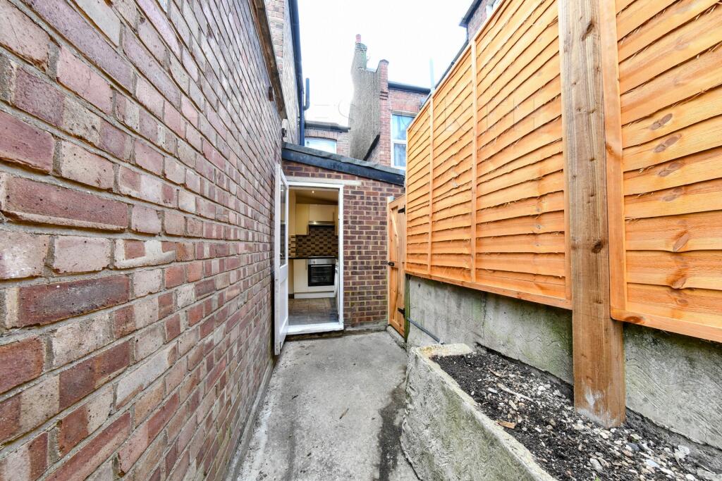 Photo 15