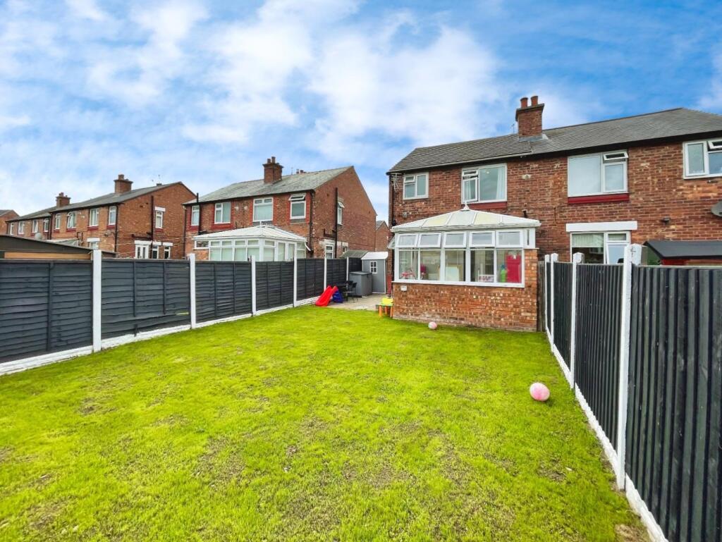 4984bf27--4B53-9B6B-4AF40937FF29-12795-00000FC9ED3