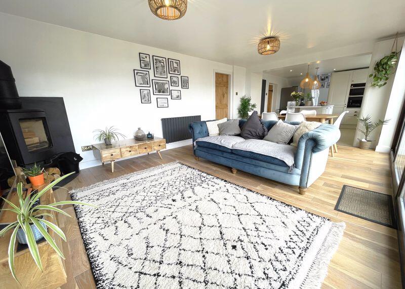 Kitchen/Diner/Living Area 