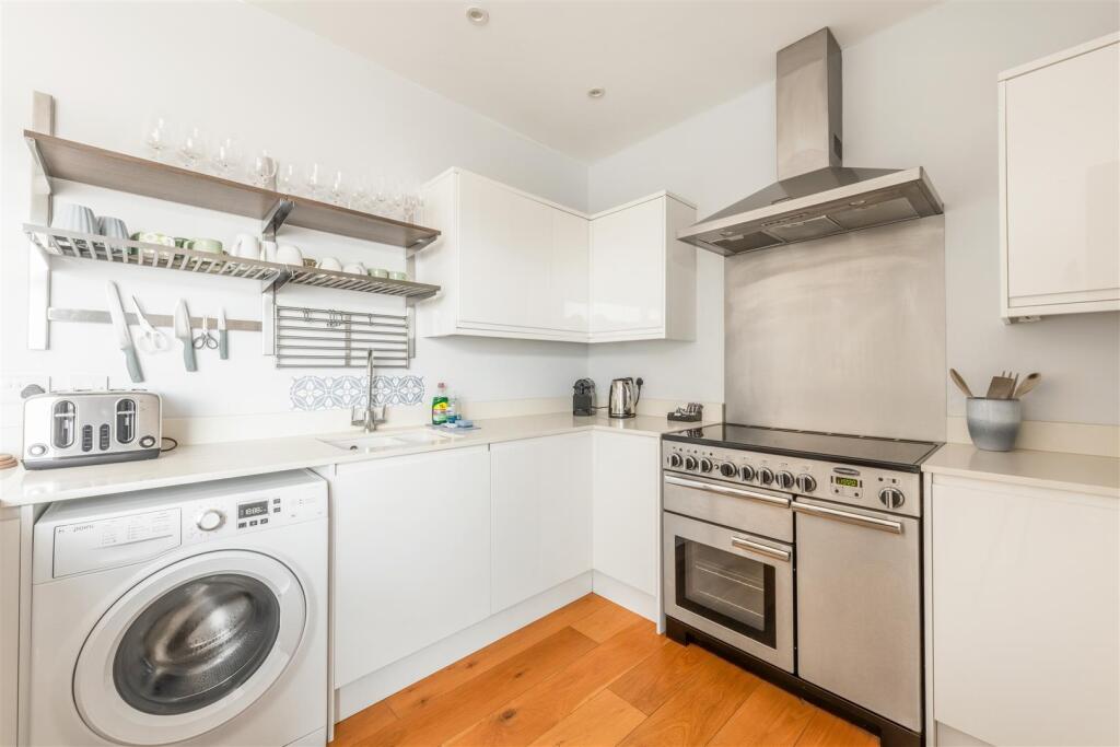 7 Shalimar House-3.jpg