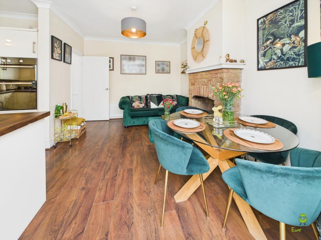 Clinton Crawford 3 bedroom Semi Detached home clos