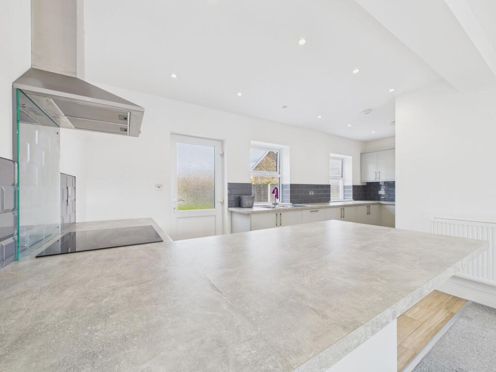 Kitchen /Living Area