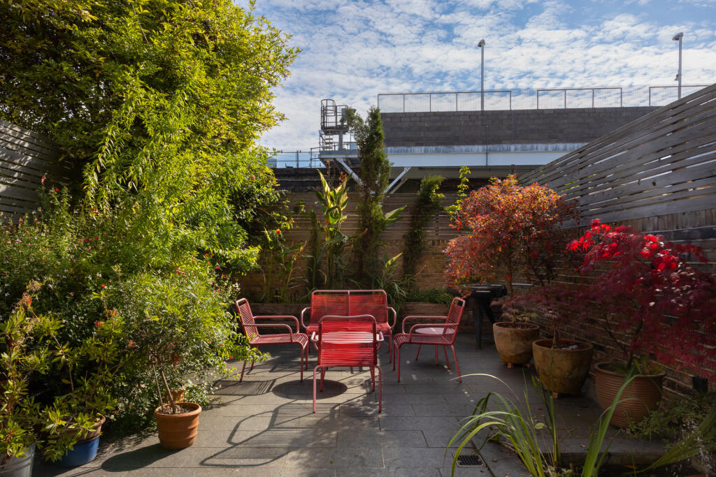 232030 - FrithvilleGardensLondon-JSouteyrat-144...