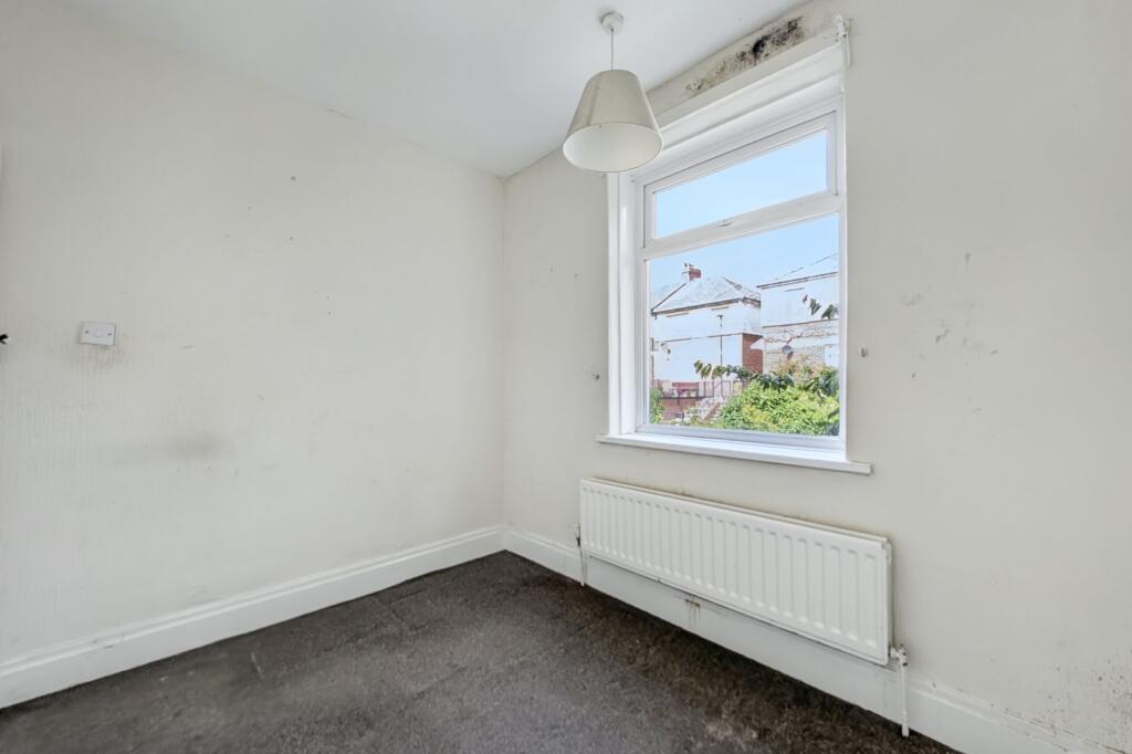 17 The Oval, Newcastle Upon Tyne, NE6 3LH