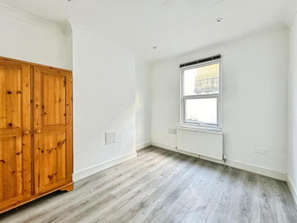 f84a5ae4-Photo 2015-10-2025 2C 2015 2053 2045.jpg