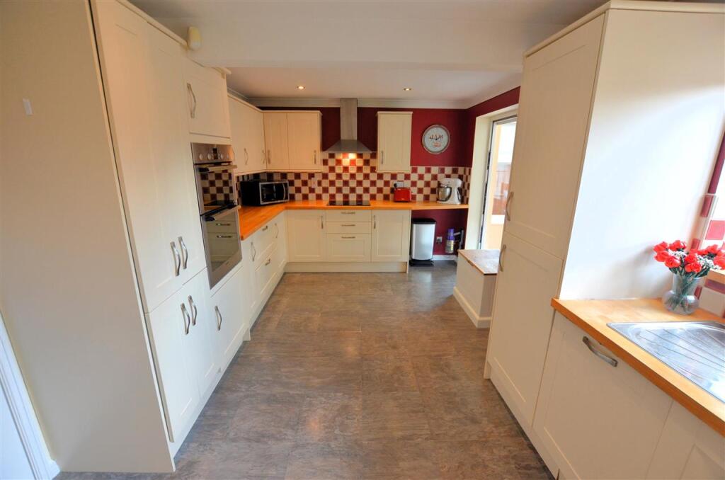 Breakfast Kitchen.