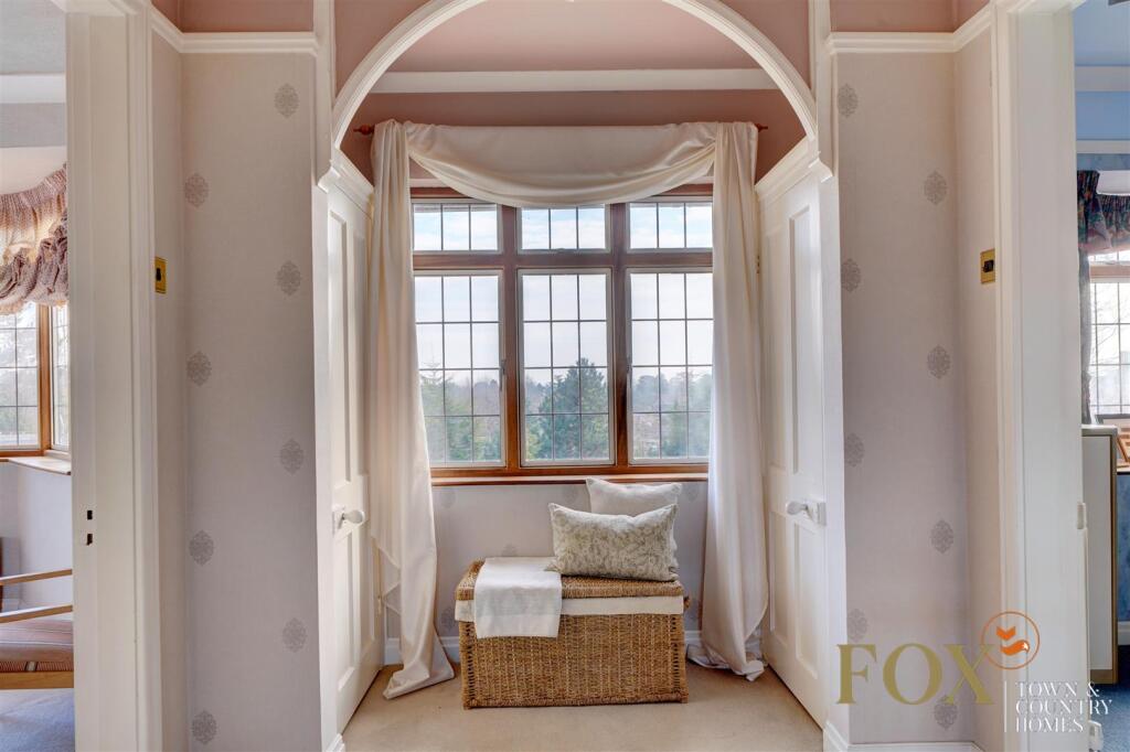 2 St Catherins Hill (15).jpg