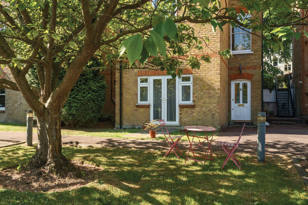 1298974-3-682c485...