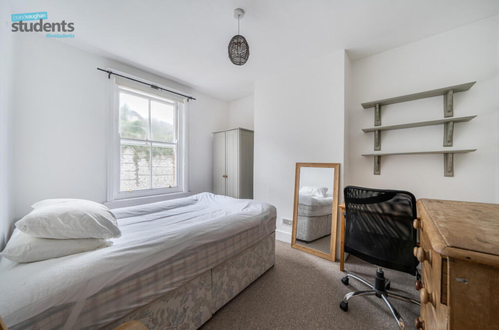 f6491f19-0bd4-4ea...