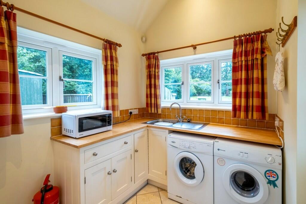 Hacheston Lodge -...