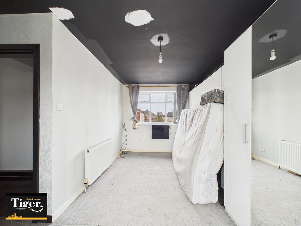 CAM02176G0-PR0730...