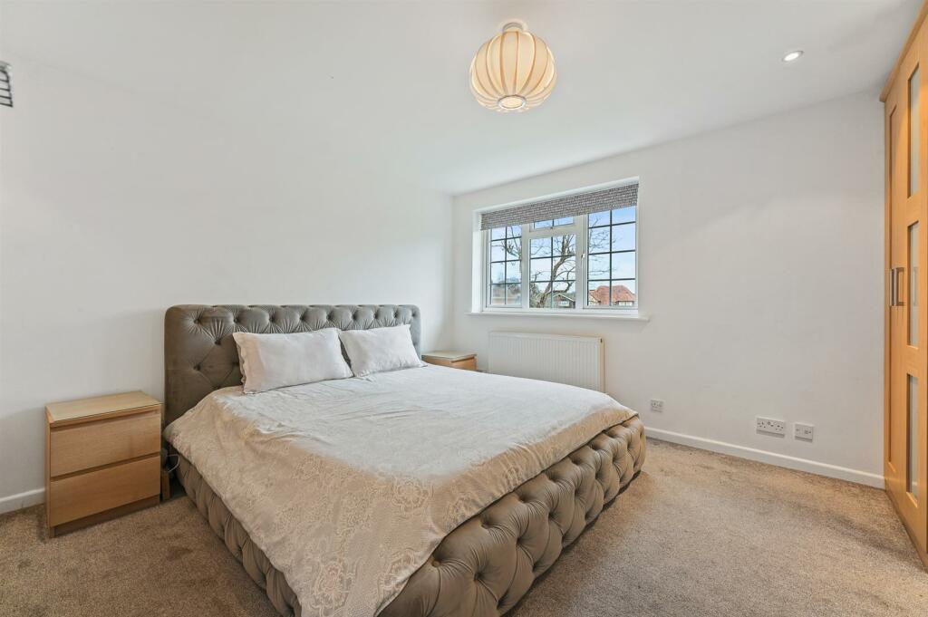 Master Bedroom.jpg
