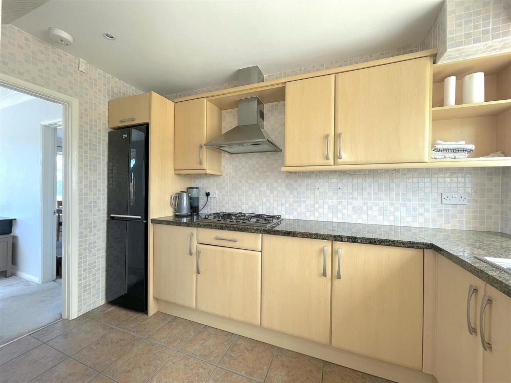 Kitchen (3).jpeg