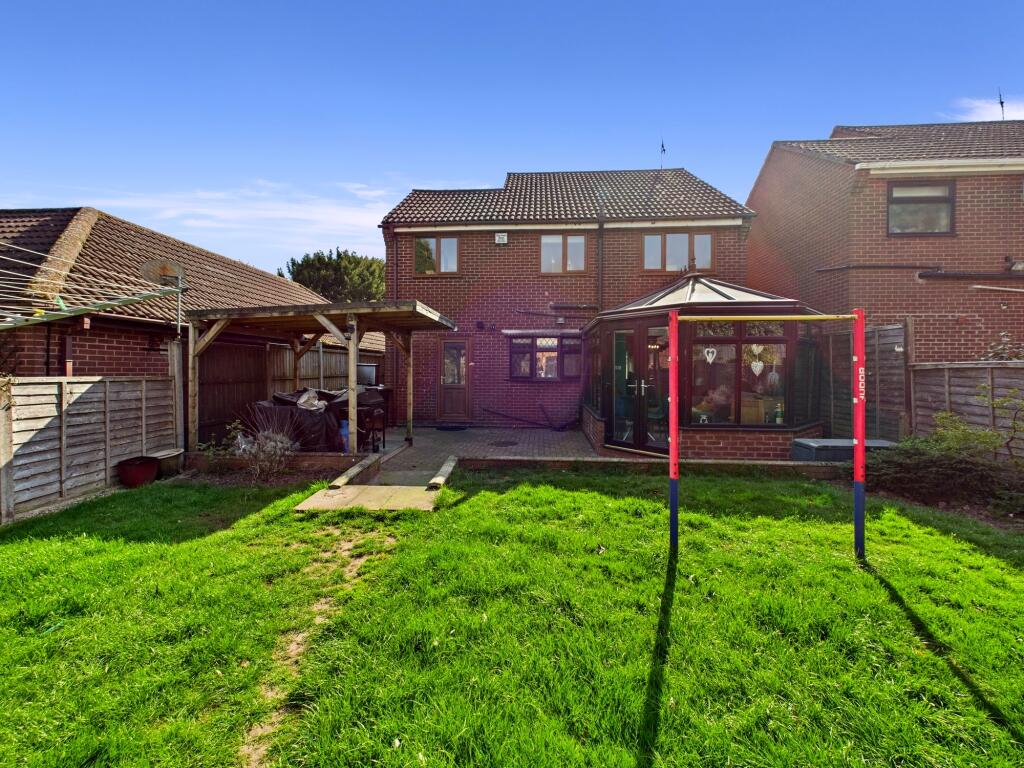 CAM05192G0-PR0041-STILL042