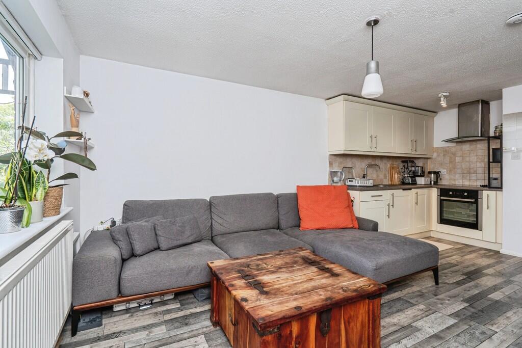 gu249hh-fa-dsc018...