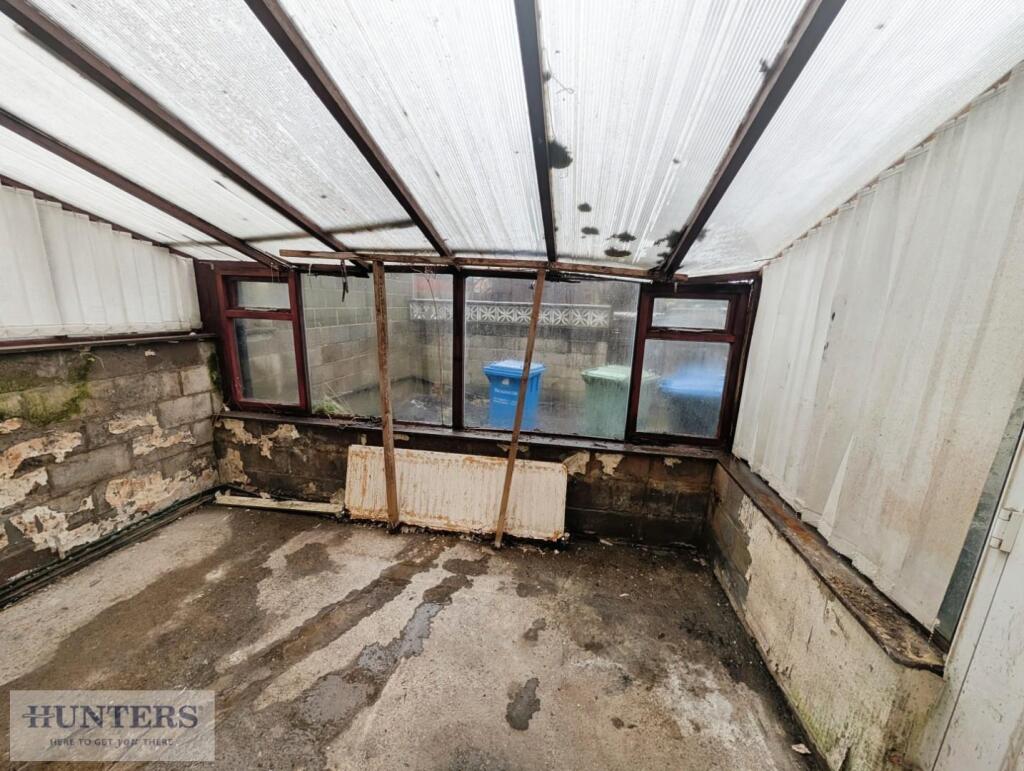 Lean Too Conservatory