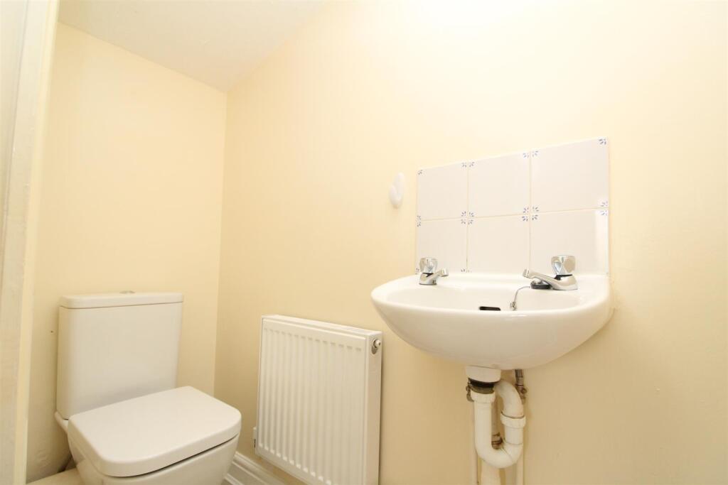 Downstairs Cloakroom.JPG