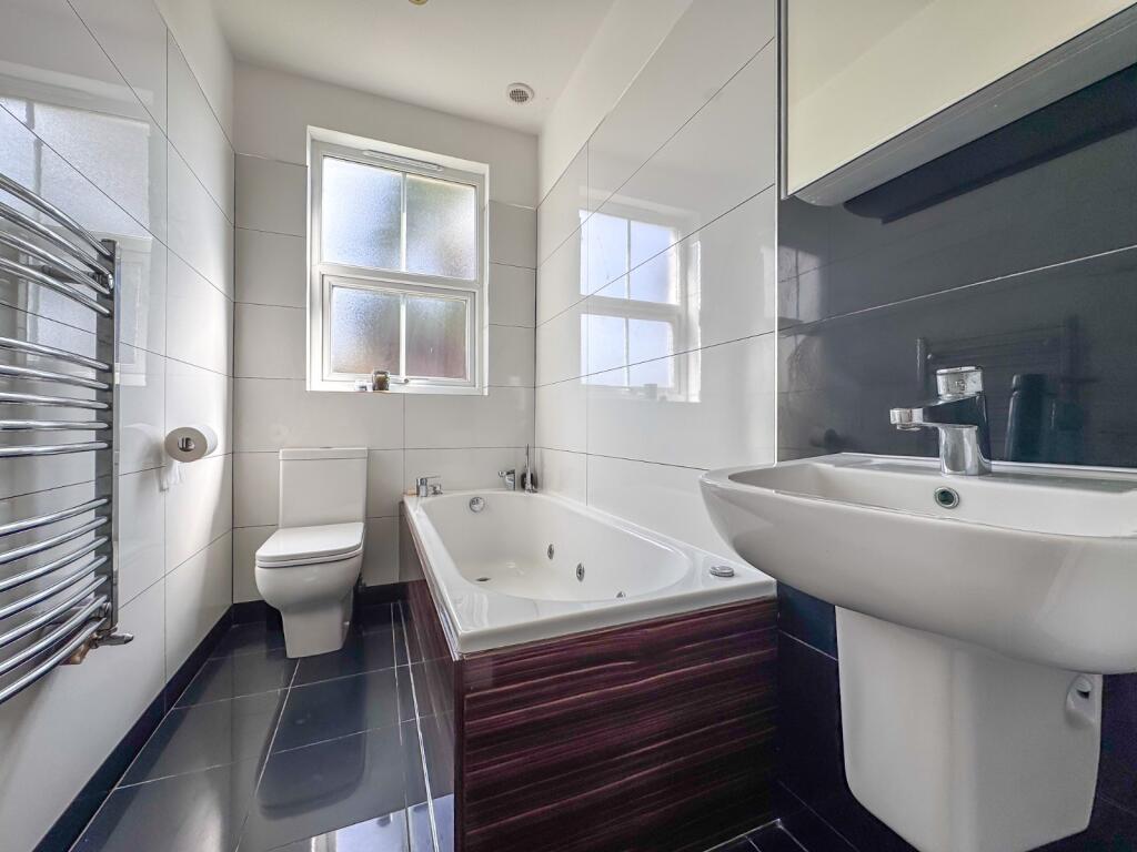 Ensuite