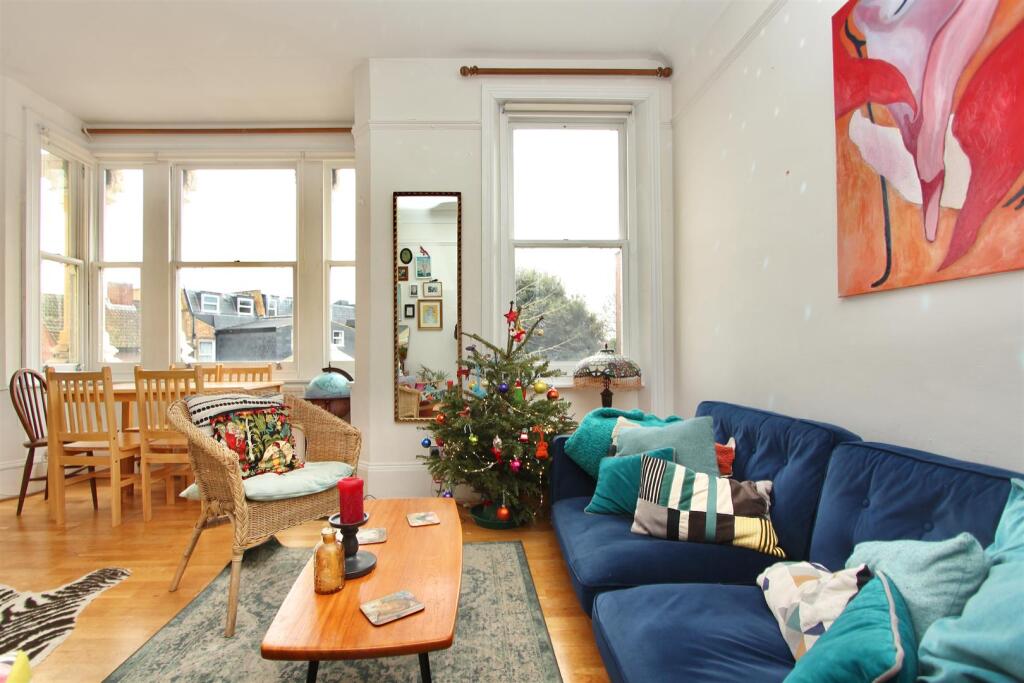 Clissold Crescent, N16