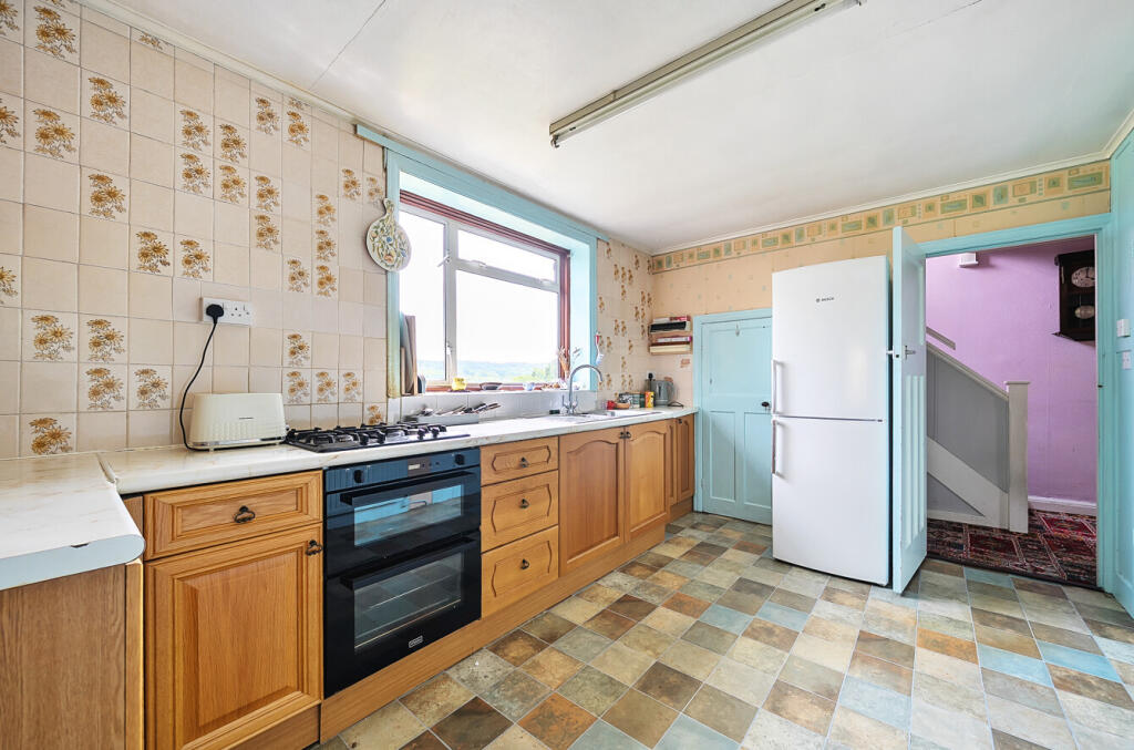 1302979-28-684044...