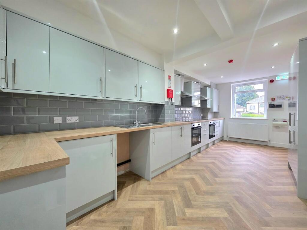 Communal Kitchen