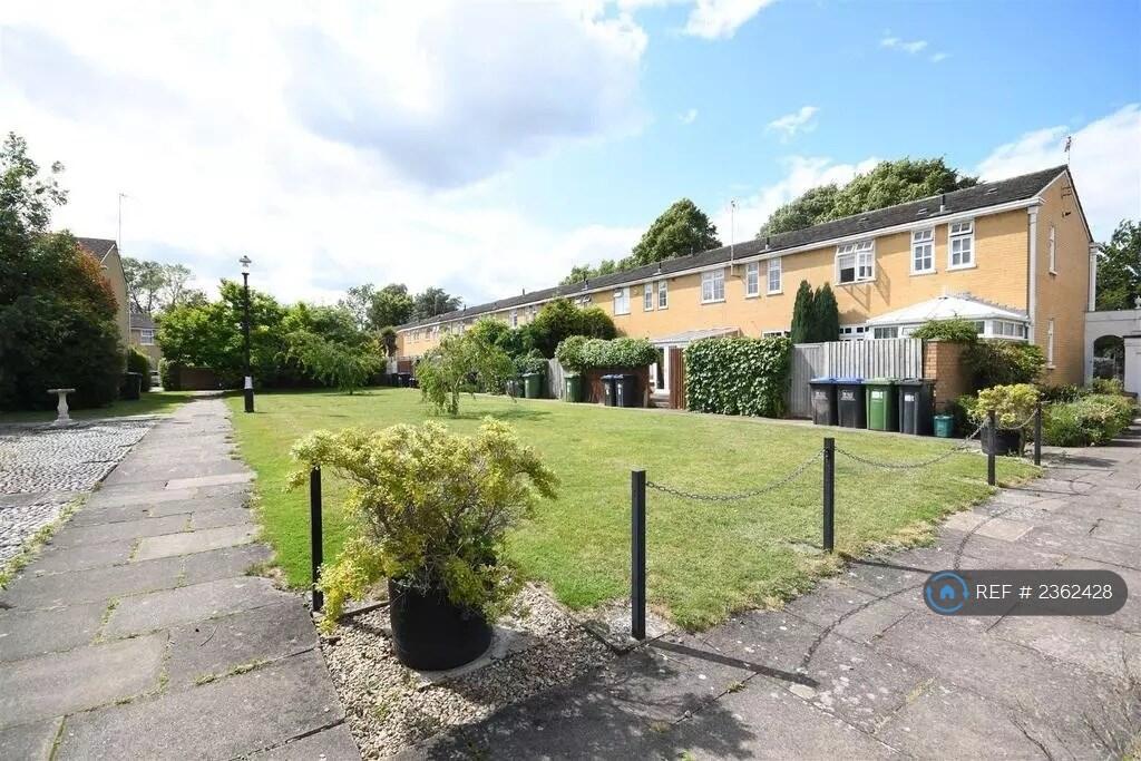 Back Garden (Communal)