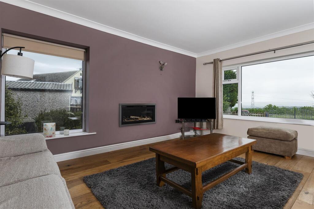 Bramleys Estate Agents - West Lodge Crescent - Ain