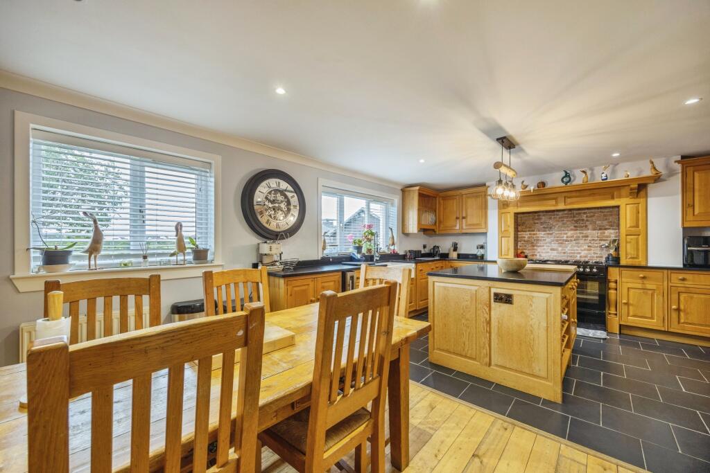 Kitchen / Diner