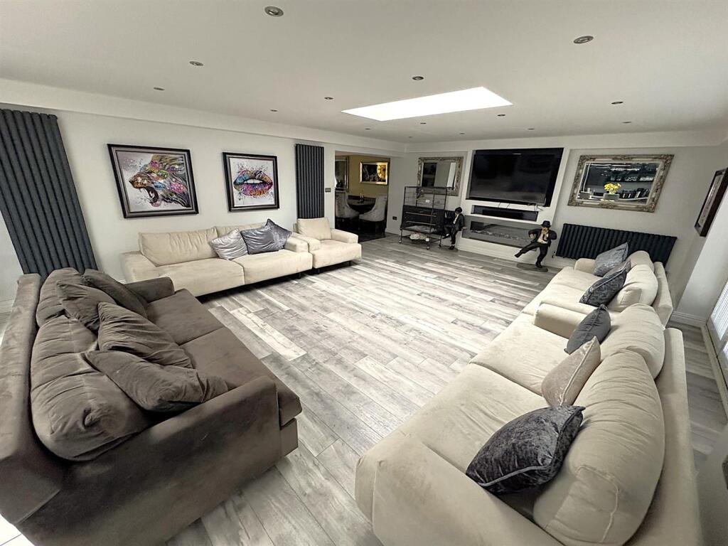 thumbnail_image4 (3).jpg