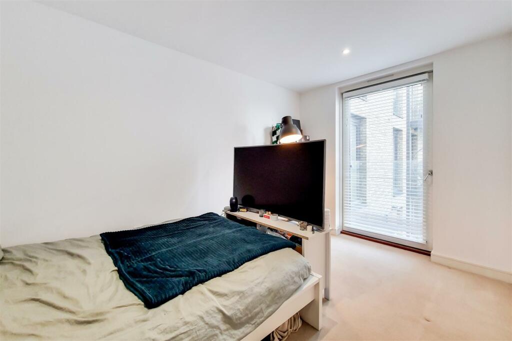 6_Bedroom 2-0.jpg