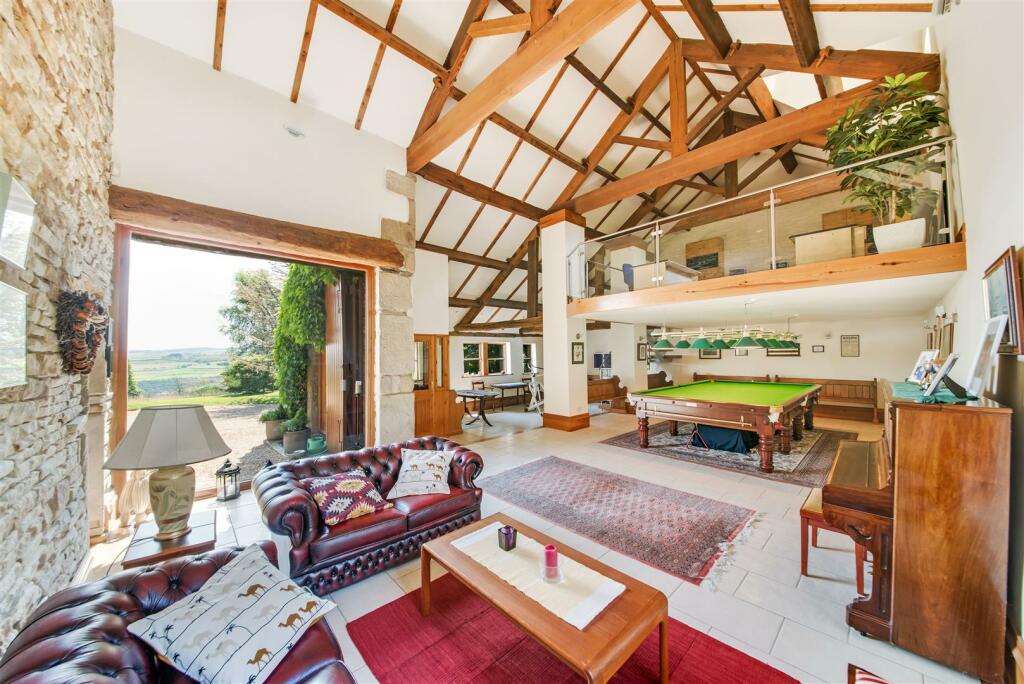 THE BARN/GAMES/LEISURE WING
