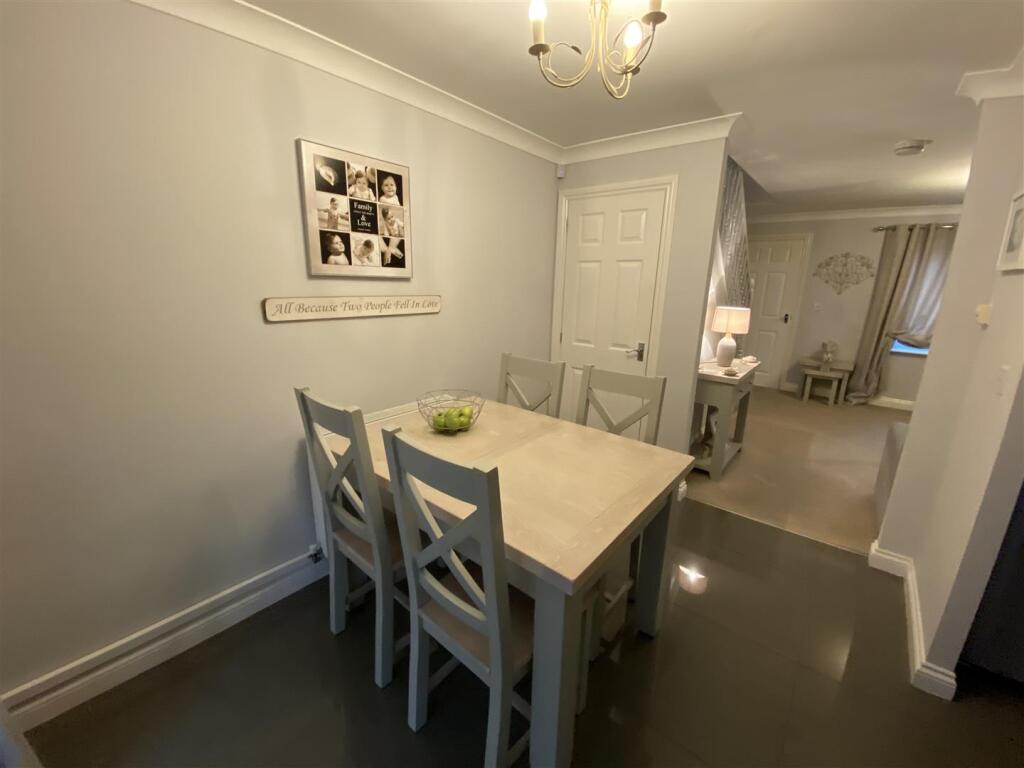 Dining Area: