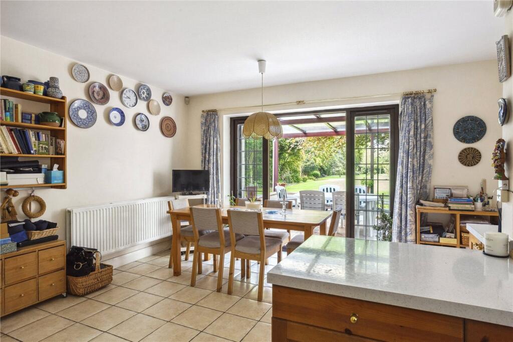 Kitchen/Breakfast