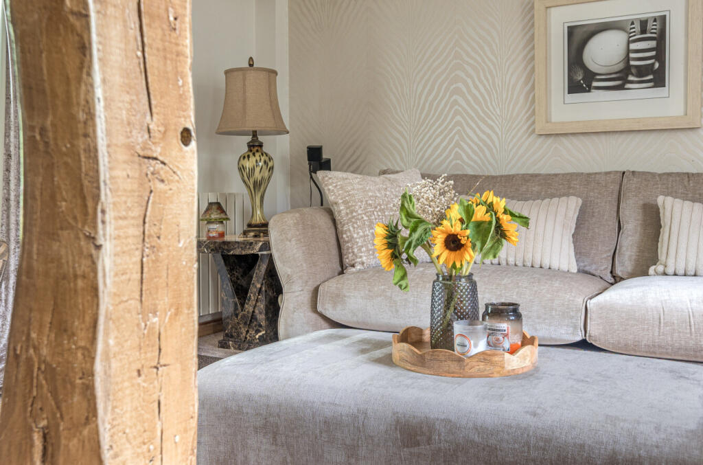 1319067-22-686568...