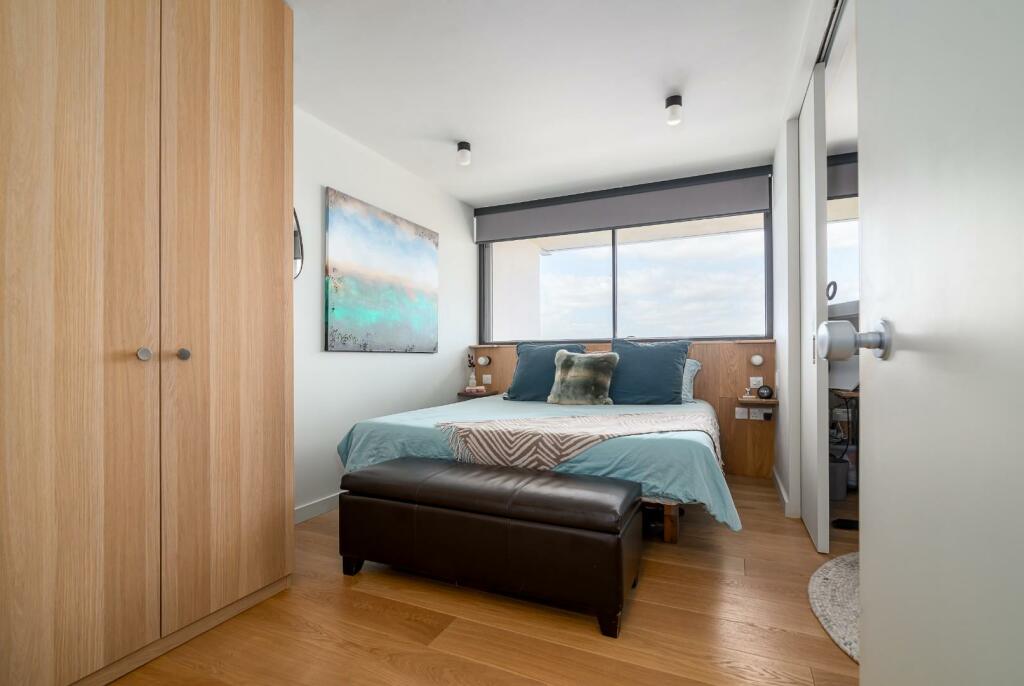 (HQ) Flat 100, Luxborough Tower, Luxborough St, W1