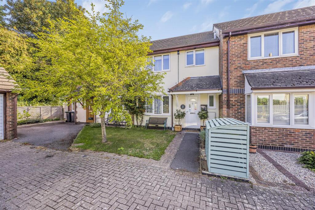 10 Malvern Mews, Emsworth-PorticoMarketing-Treagus