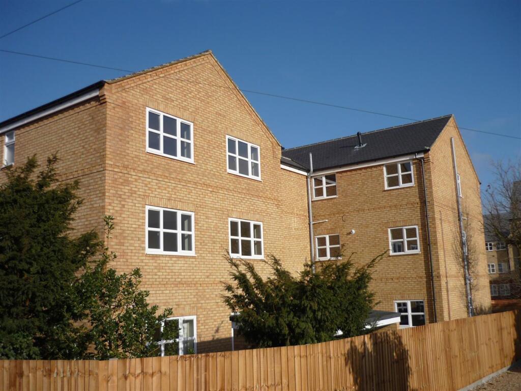 Usher House 012.jpg