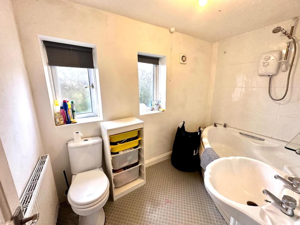 HOUSE BATHROOM