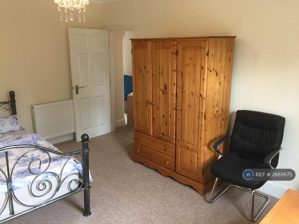 Bedroom 4 Upstairs Back