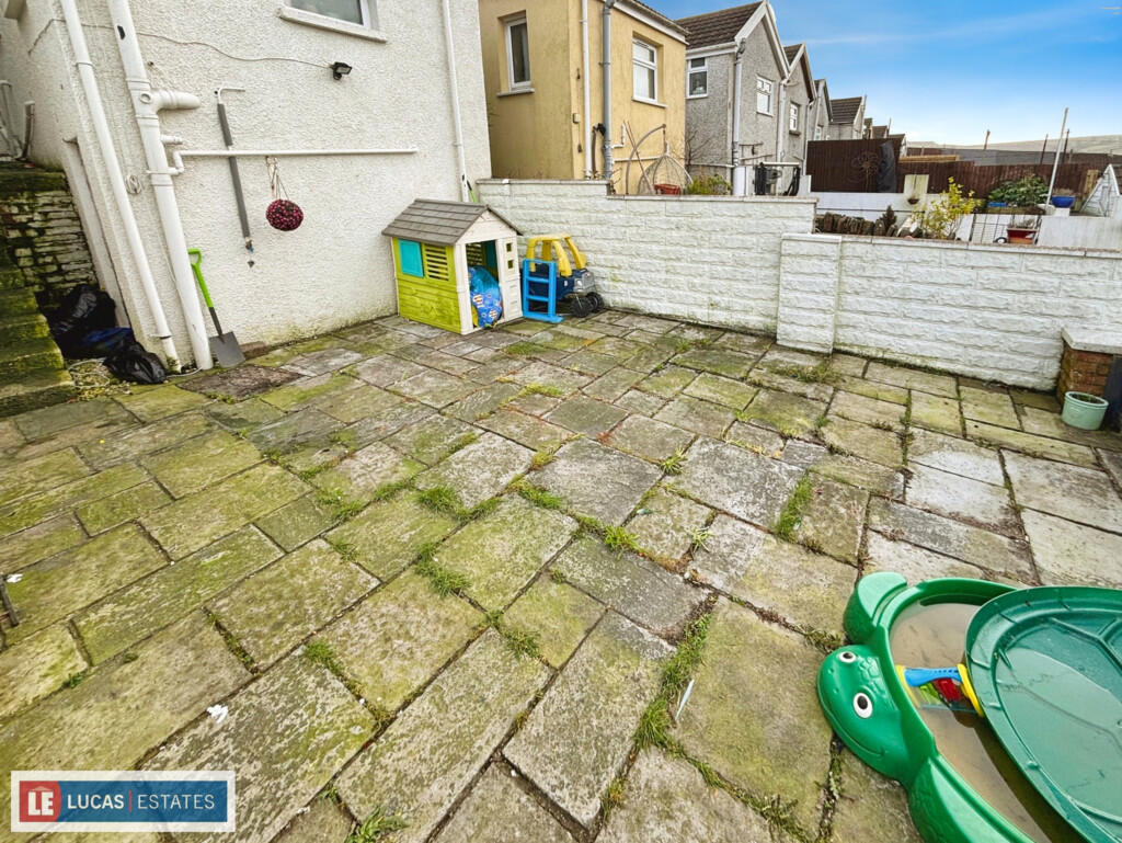 923c88bc-image_pi...