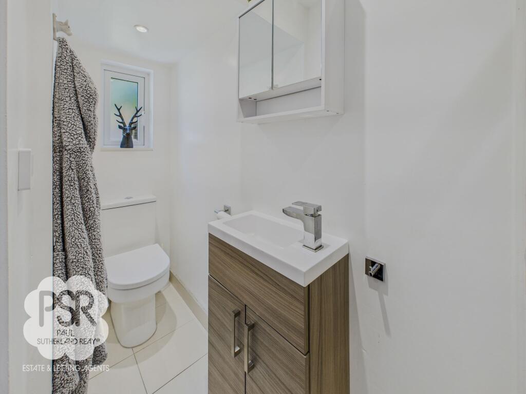 Annexe En-Suite Shower Room