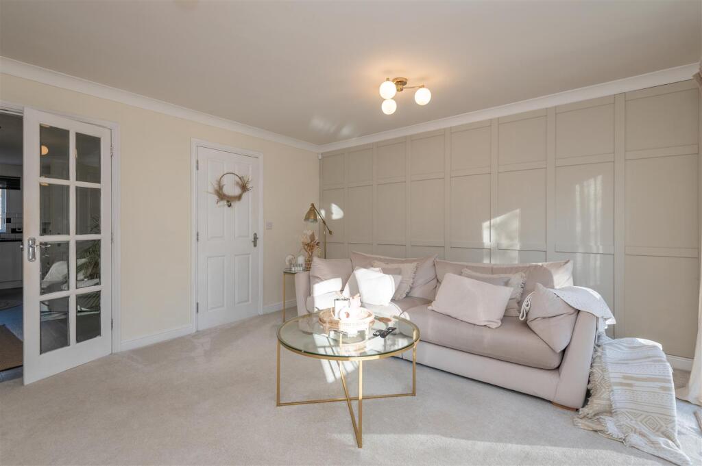 09 - 3 Rosevale View HX6 2DW.jpg